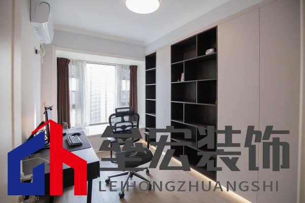 白色、木色與黑色演繹同一空間下的不同格調！