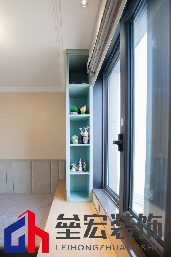 142㎡現(xiàn)代簡約丨 黑白格調(diào)下的溫柔空間！