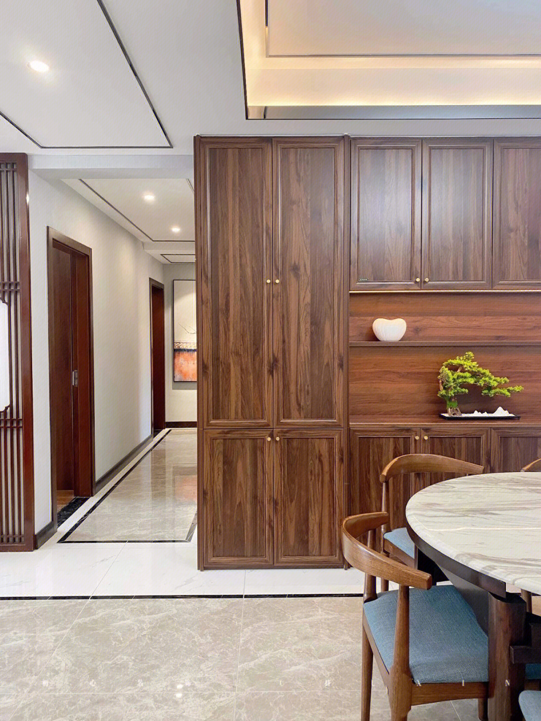 廈門新中式風格裝修_中式別墅風格裝修_現(xiàn)代和中式混搭風格裝修效果圖