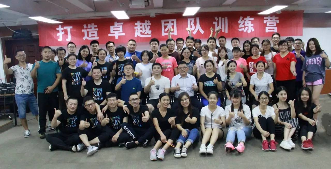 廈門裝修專業(yè)培訓(xùn)機構(gòu)_廈門專業(yè)裝修_廈門裝修裝潢