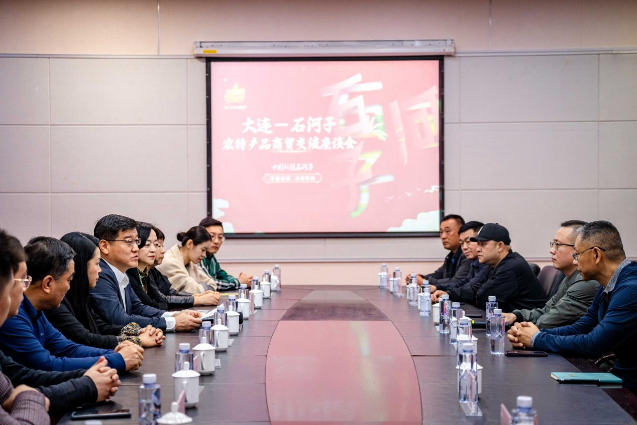 _展銷、簽約、洽談、直播精彩不斷 “石河子參展團”火出了圈_展銷、簽約、洽談、直播精彩不斷 “石河子參展團”火出了圈