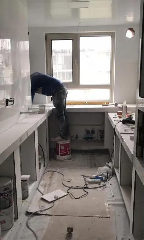 廈門廚房裝修臺(tái)面_廈門廚房灶臺(tái)臺(tái)面維修_廈門廚房臺(tái)面裝修公司