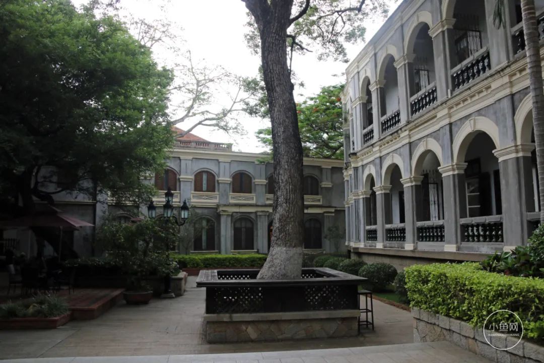 廈門(mén)別墅設(shè)計(jì)公司_廈門(mén)別墅裝飾_廈門(mén)別墅裝修公司