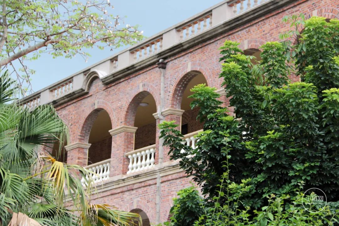 廈門(mén)別墅裝飾_廈門(mén)別墅裝修公司_廈門(mén)別墅設(shè)計(jì)公司