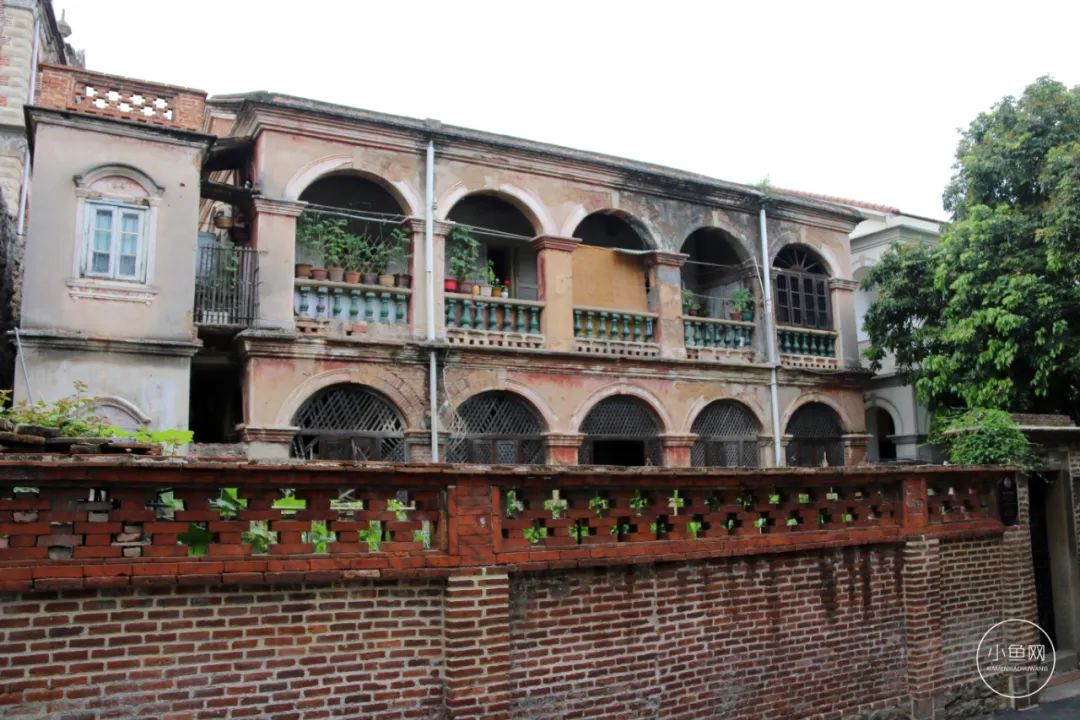 廈門(mén)別墅裝修公司_廈門(mén)別墅設(shè)計(jì)公司_廈門(mén)別墅裝飾