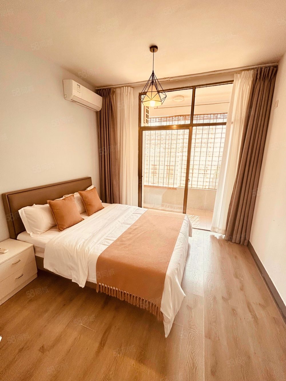 萬象城商圈 精裝大單間帶大陽臺 原木風格 酒店裝飾