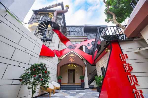 廈門(mén)豪宅裝修_廈門(mén)品牌裝修公司排名_廈門(mén)豪華風(fēng)格裝飾公司