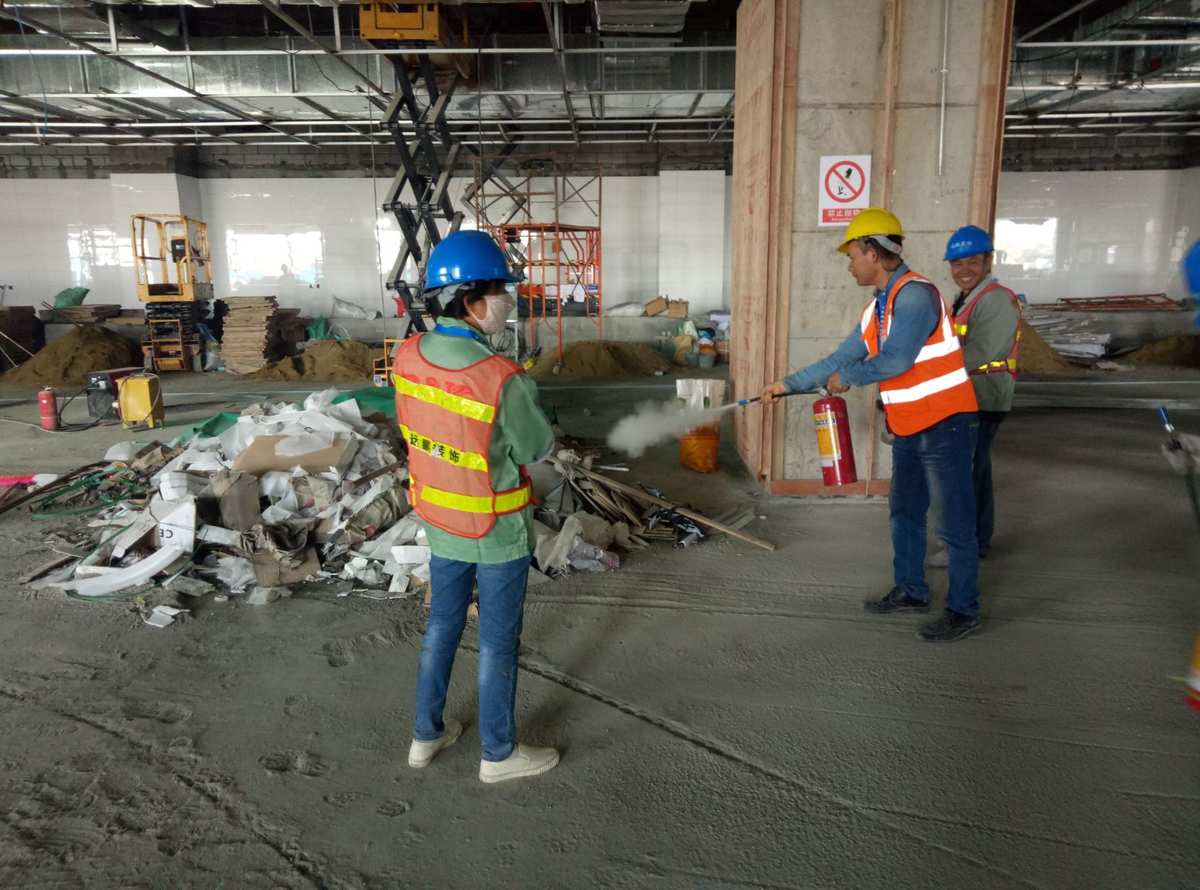 廈門廠房裝修施工隊_廈門廠房裝修設(shè)計_廈門工裝設(shè)計公司排名