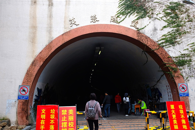 廈門布置生日?qǐng)鼍暗牡胤絖廈門過生日的觀景餐廳_廈門生日?qǐng)鼍安贾?/></p>
<p style=