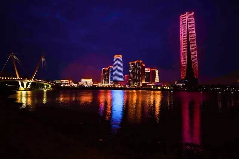 廈門(mén)燈光設(shè)計(jì)公司_廈門(mén)燈光秀4.5億_廈門(mén)燈光秀圖片