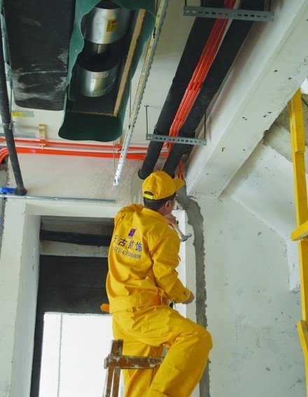 廈門(mén)工人裝修公司電話_廈門(mén)裝修工人_廈門(mén)裝修散工