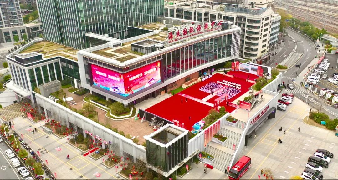 廈門裝修設(shè)計公司多少錢_廈門裝修設(shè)計公司排名6_裝修設(shè)計公司廈門