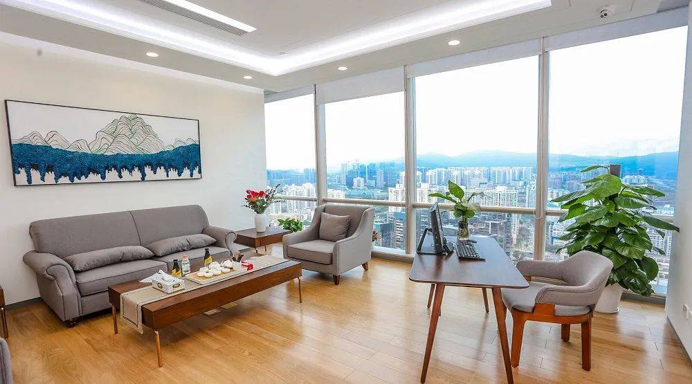 廈門十強(qiáng)裝飾公司_廈門裝修上市公司有幾家_廈門上市的裝修公司