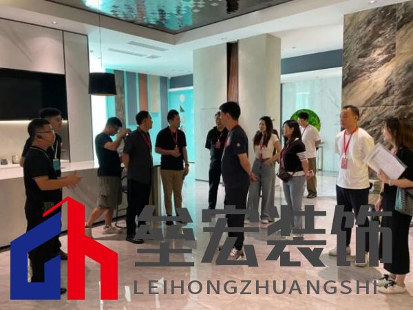 2024「京聞·創(chuàng)響杯」建筑裝飾產(chǎn)品設計大賽評審團走進又覓瓷磚·巖板