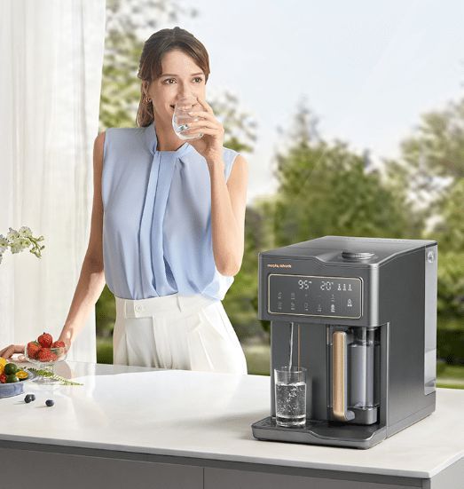 鉑金電解+富鍶礦化，摩飛富氫礦化凈飲機讓健康好水唾手可得