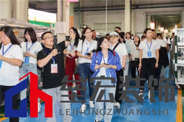 新質(zhì)生產(chǎn)力 “碳”領(lǐng)未來——全國(guó)百家媒體走進(jìn)四季沐歌空氣能熱泵超級(jí)工廠活動(dòng)成功舉行